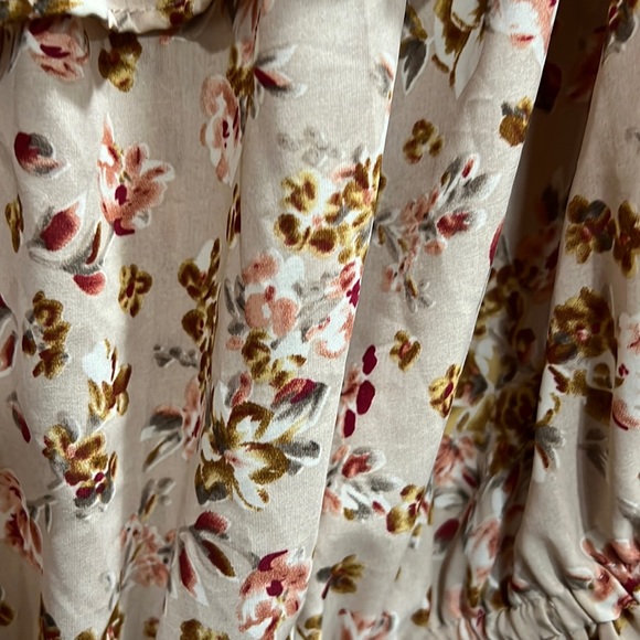 SOLD F2F Leigh Boho Style Floral Dress - Picture 3 of 7